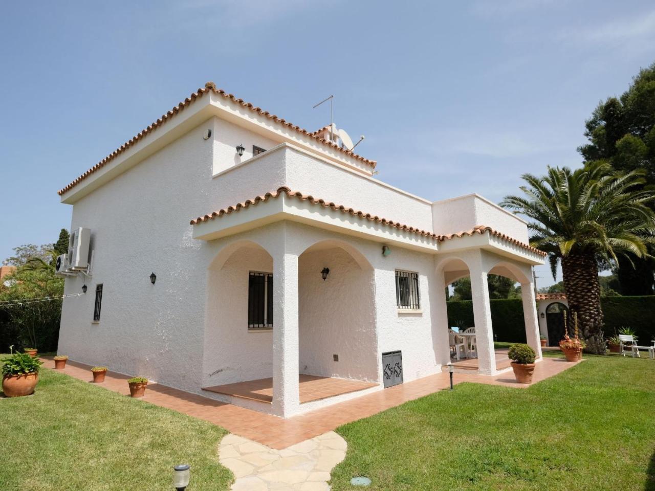 Holiday Home Eldorado Playa Villa Serge By Interhome Cambrils Exterior photo